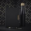GF-AV-991-B_LIFESTYLE-NO-LOGO_1024X1024 Alex Varga Onassis Gift Set
