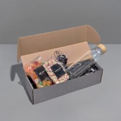 Yatta Happy Huddle Hamper