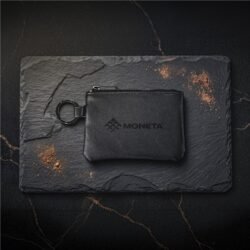 BG-AV-460-B_LIFESTYLE_AI_1024X1024 Alex Varga Dinero Coin & Card Purse