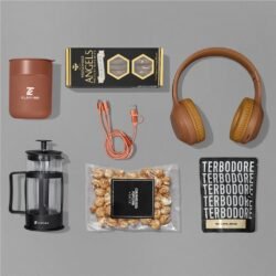 Yatta Creative Charge Hamper