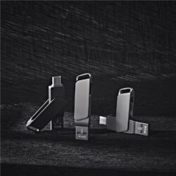 MT-AV-438-B_LIFESTYLE-NO-LOGO_1024X1024 Alex Varga Atraxia Dual Flash Drive – 64GB